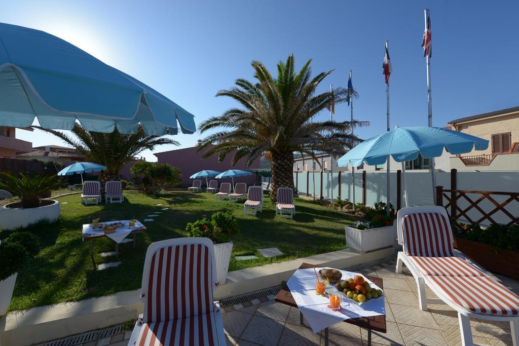 Hotel Corallo Isola Rossa Exterior photo
